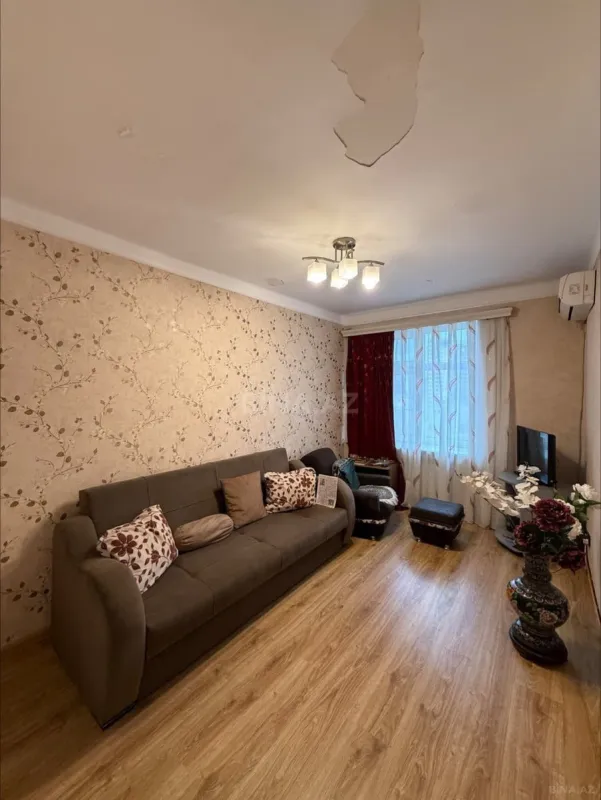 Satılır 3 otaqlı mənzil 110 m²