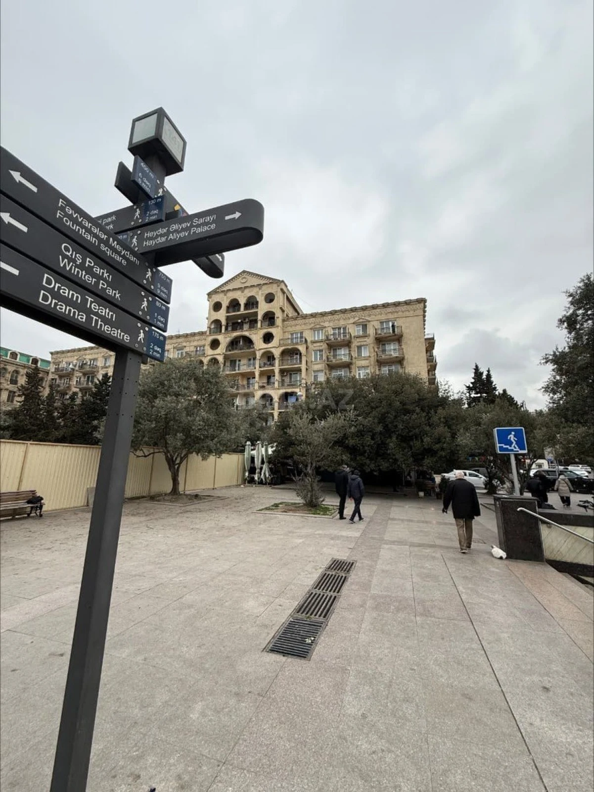 Satılır 3 otaqlı mənzil 110 m²