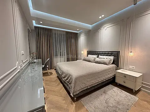 Kirayə verilir 2 otaqlı mənzil 90 m²