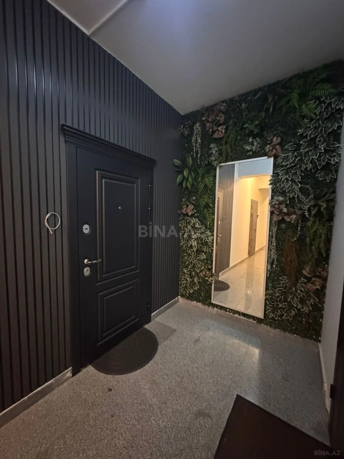 Kirayə verilir 2 otaqlı mənzil 90 m²