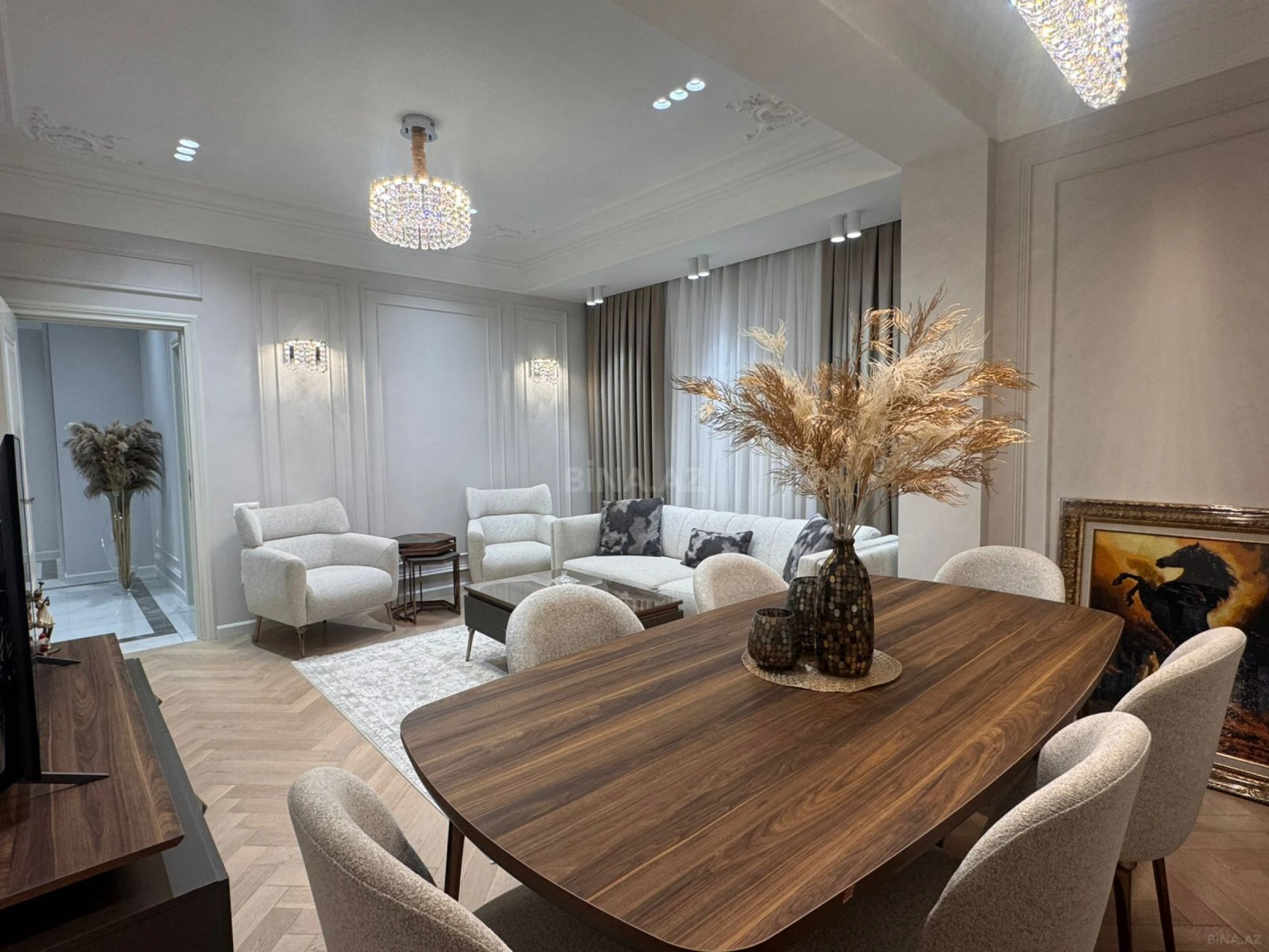 Kirayə verilir 2 otaqlı mənzil 90 m²