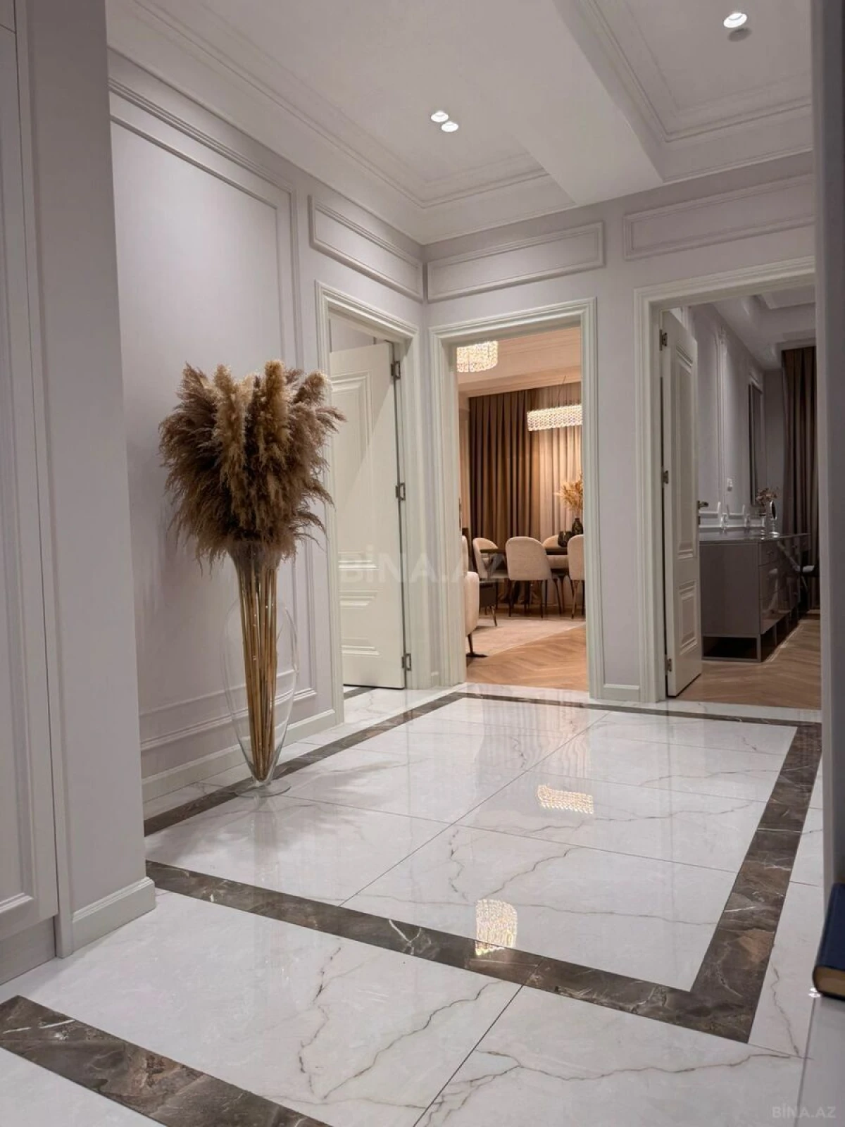 Kirayə verilir 2 otaqlı mənzil 90 m²