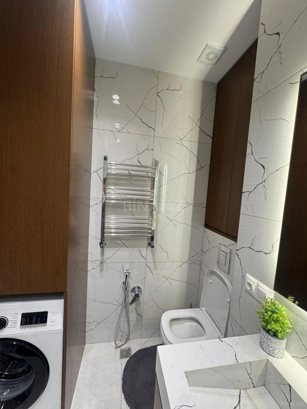 Kirayə verilir 2 otaqlı mənzil 90 m²