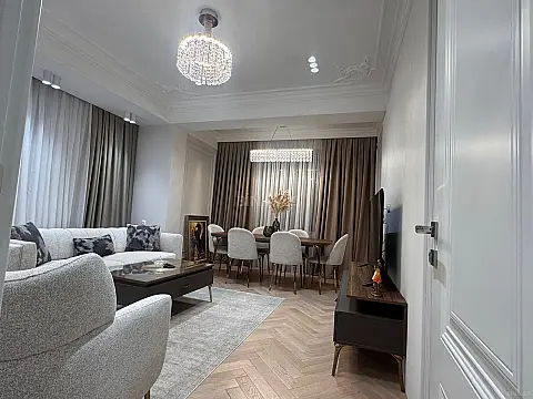 Kirayə verilir 2 otaqlı mənzil 90 m² — Bakı, Nərimanov 2 otaq 90.00 m²