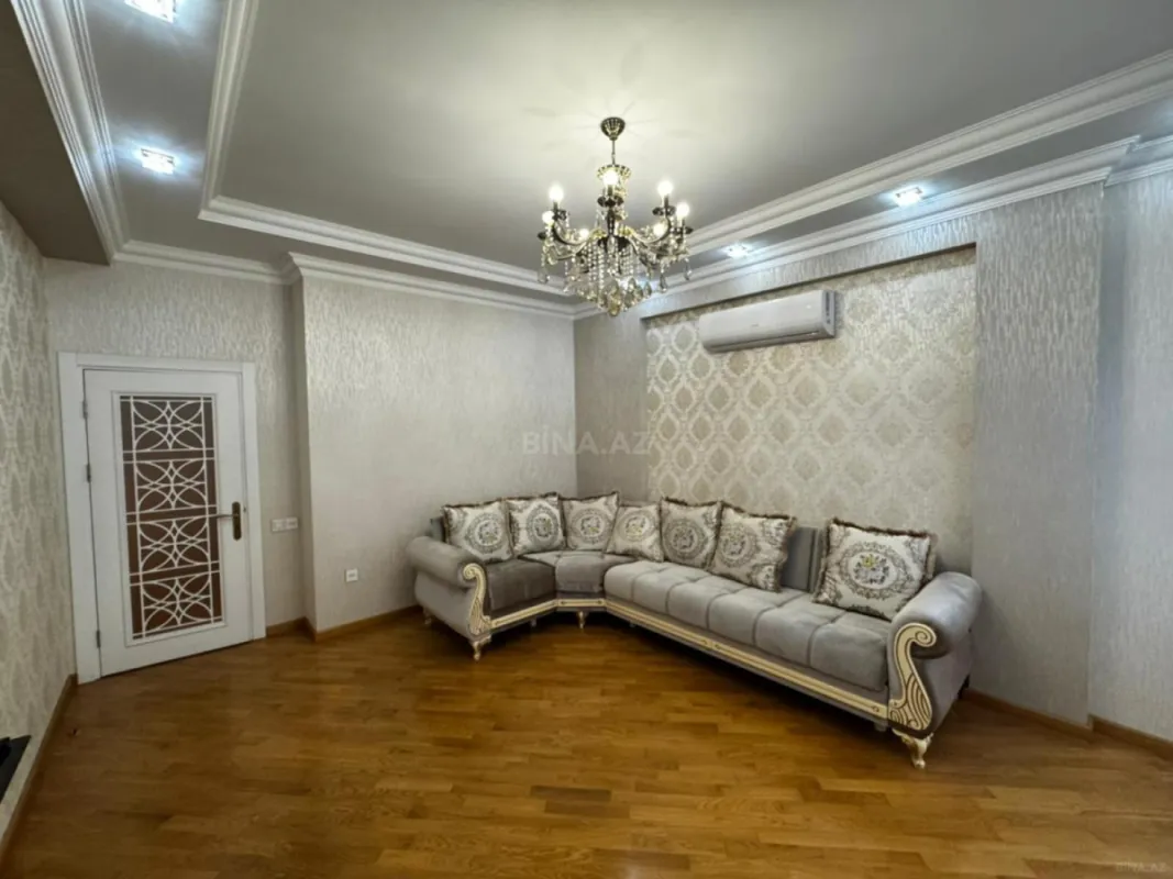 Satılır 3 otaqlı mənzil 105 m²