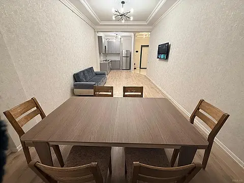 Kirayə verilir 2 otaqlı mənzil 62 m²