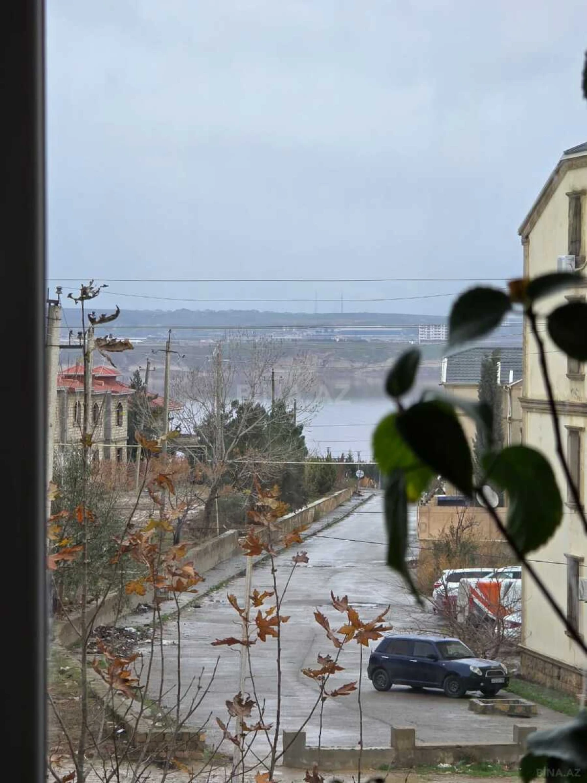 Satılır 3 otaqlı mənzil 120 m²