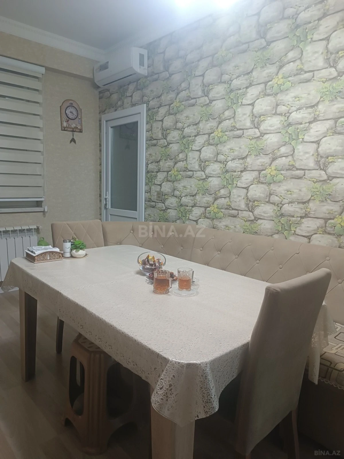Satılır 3 otaqlı mənzil 120 m²