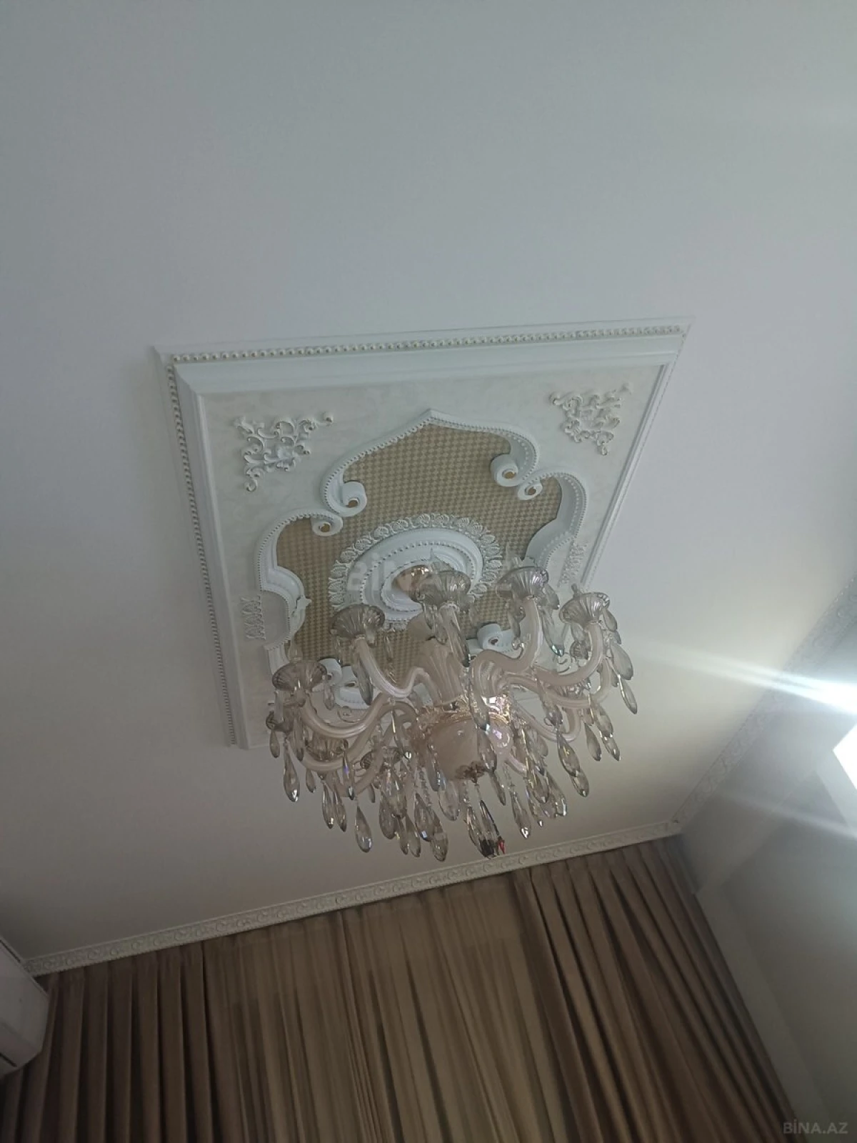 Satılır 3 otaqlı mənzil 120 m²