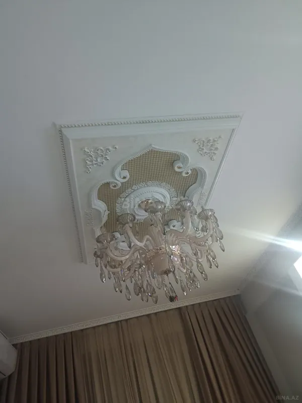 Satılır 3 otaqlı mənzil 120 m²