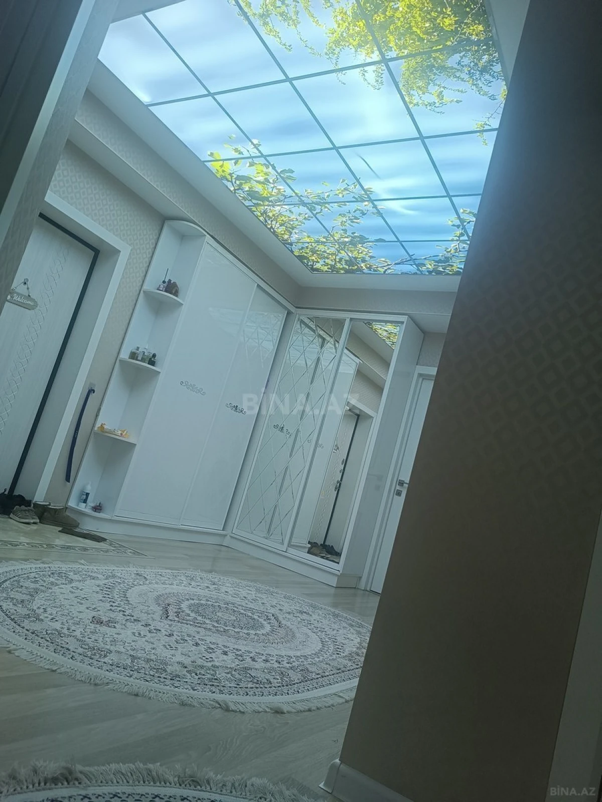Satılır 3 otaqlı mənzil 120 m²