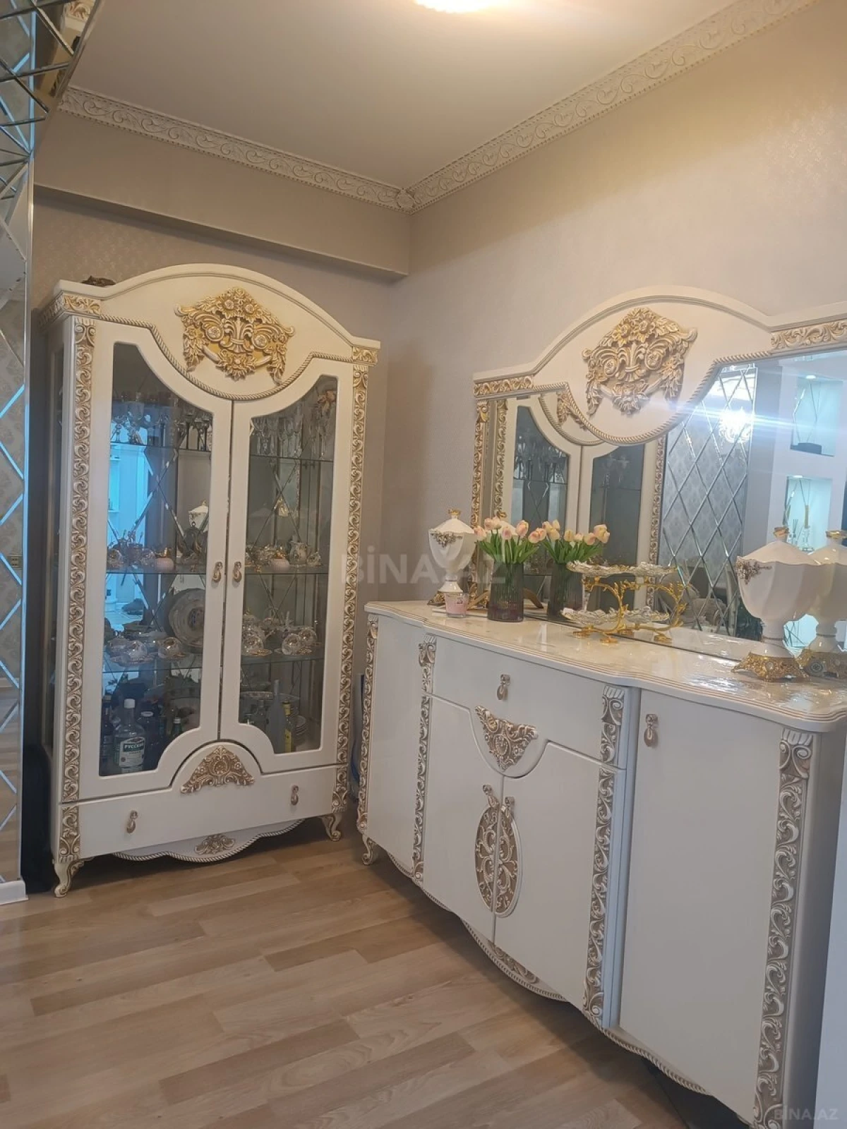 Satılır 3 otaqlı mənzil 120 m²