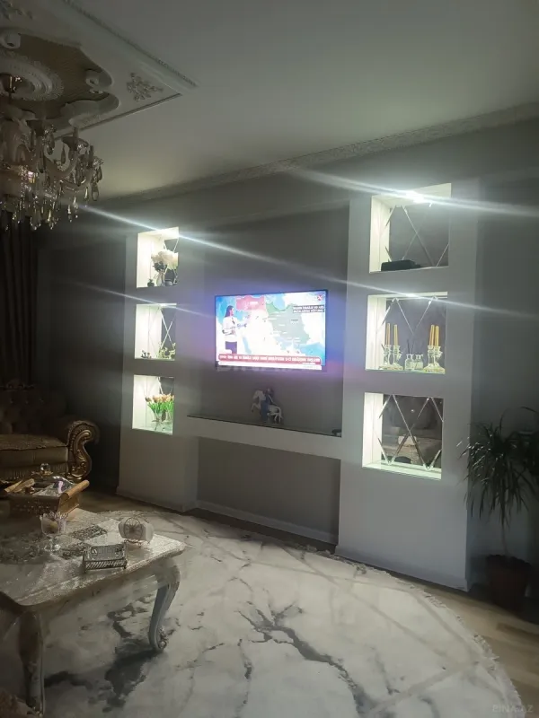 Satılır 3 otaqlı mənzil 120 m²