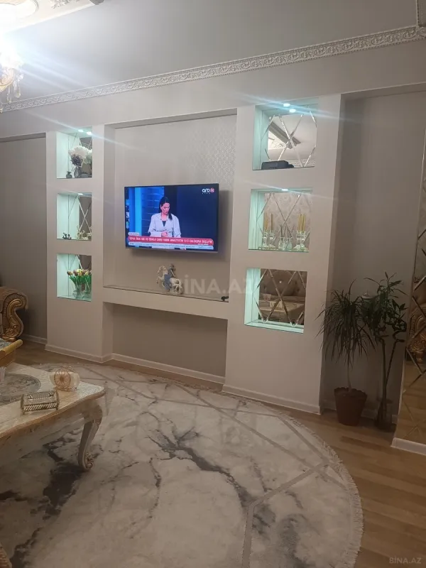 Satılır 3 otaqlı mənzil 120 m²
