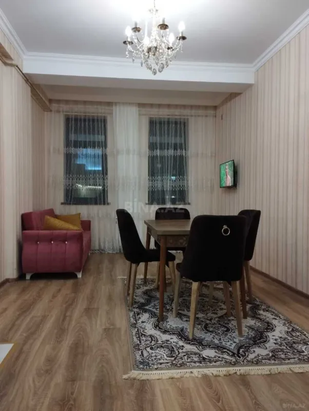 Kirayə verilir 2 otaqlı mənzil 55 m²