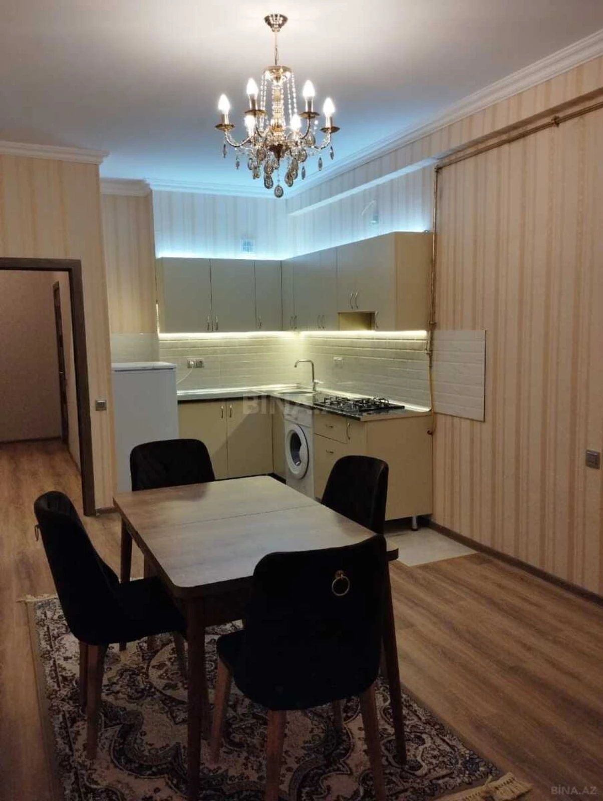 Kirayə verilir 2 otaqlı mənzil 55 m²