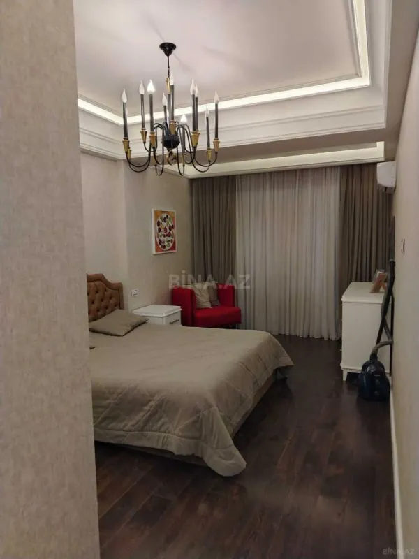 Kirayə verilir 3 otaqlı mənzil 112 m²