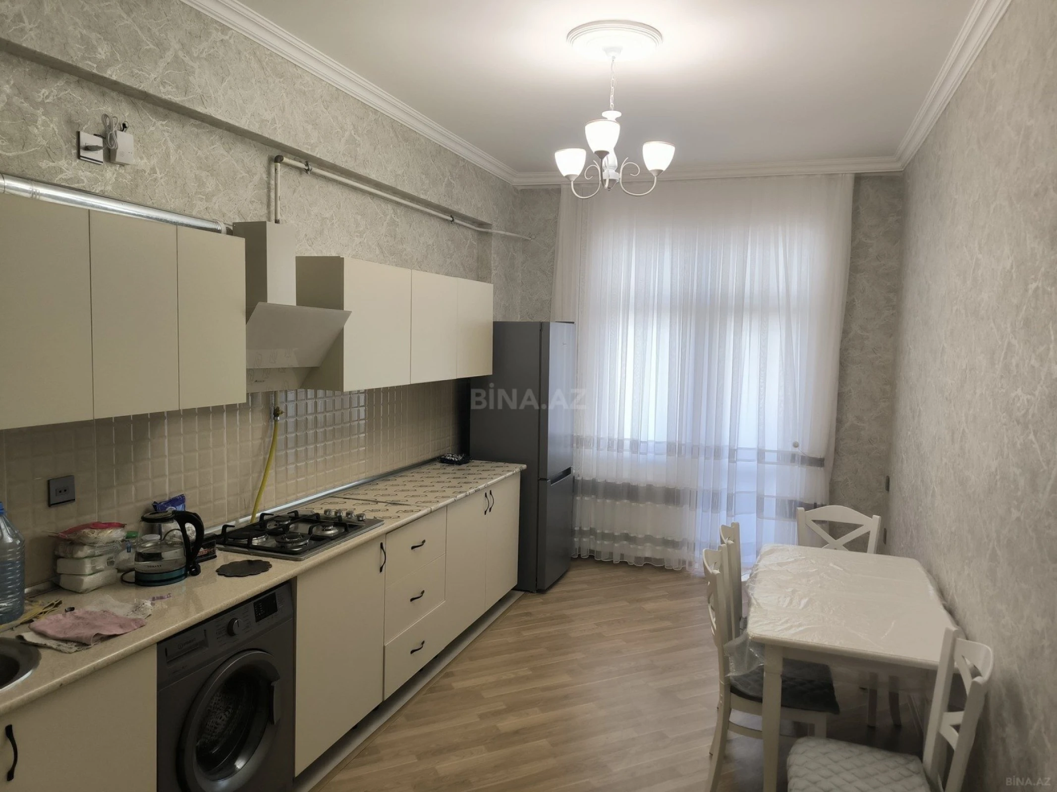 Kirayə verilir 3 otaqlı mənzil 102 m²