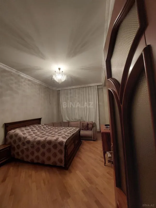 Satılır 2 otaqlı mənzil 90 m²