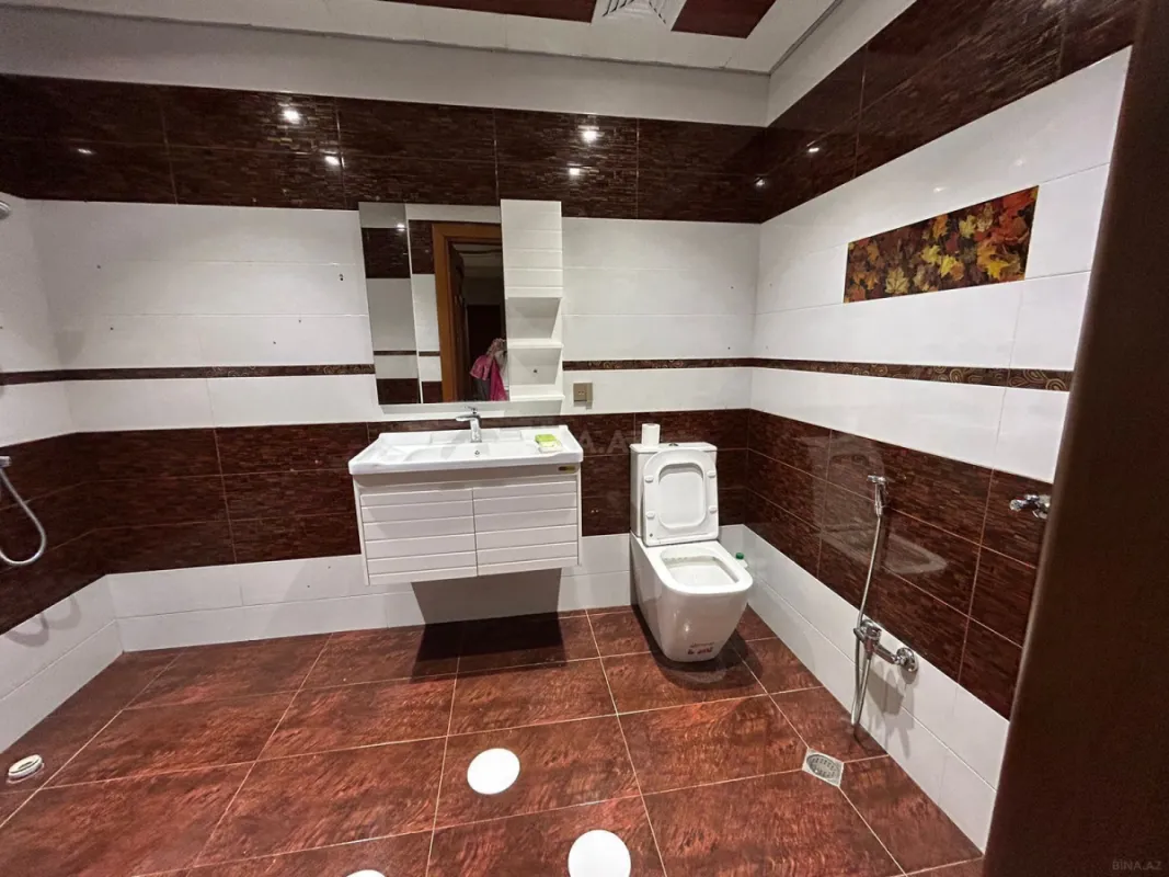 Satılır 2 otaqlı mənzil 90 m²