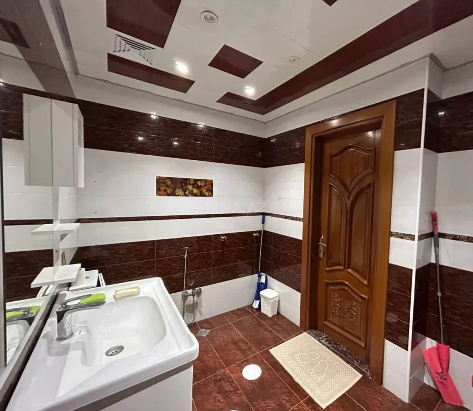 Satılır 2 otaqlı mənzil 90 m²