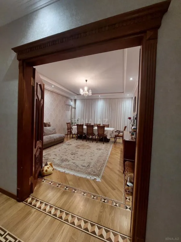Satılır 2 otaqlı mənzil 90 m²