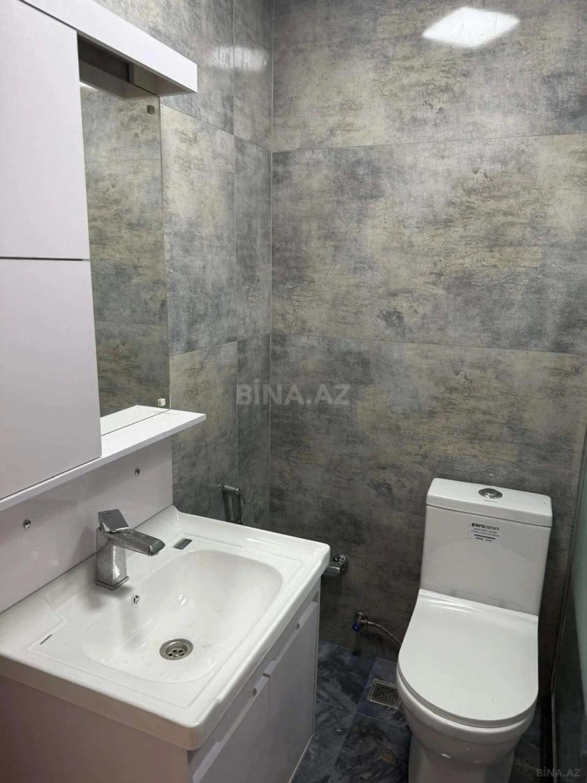Kirayə verilir 2 otaqlı mənzil 50 m²
