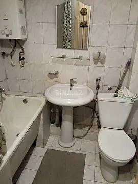 Kirayə verilir 2 otaqlı mənzil 45 m²