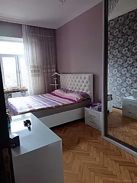 Kirayə verilir 2 otaqlı mənzil 65 m²
