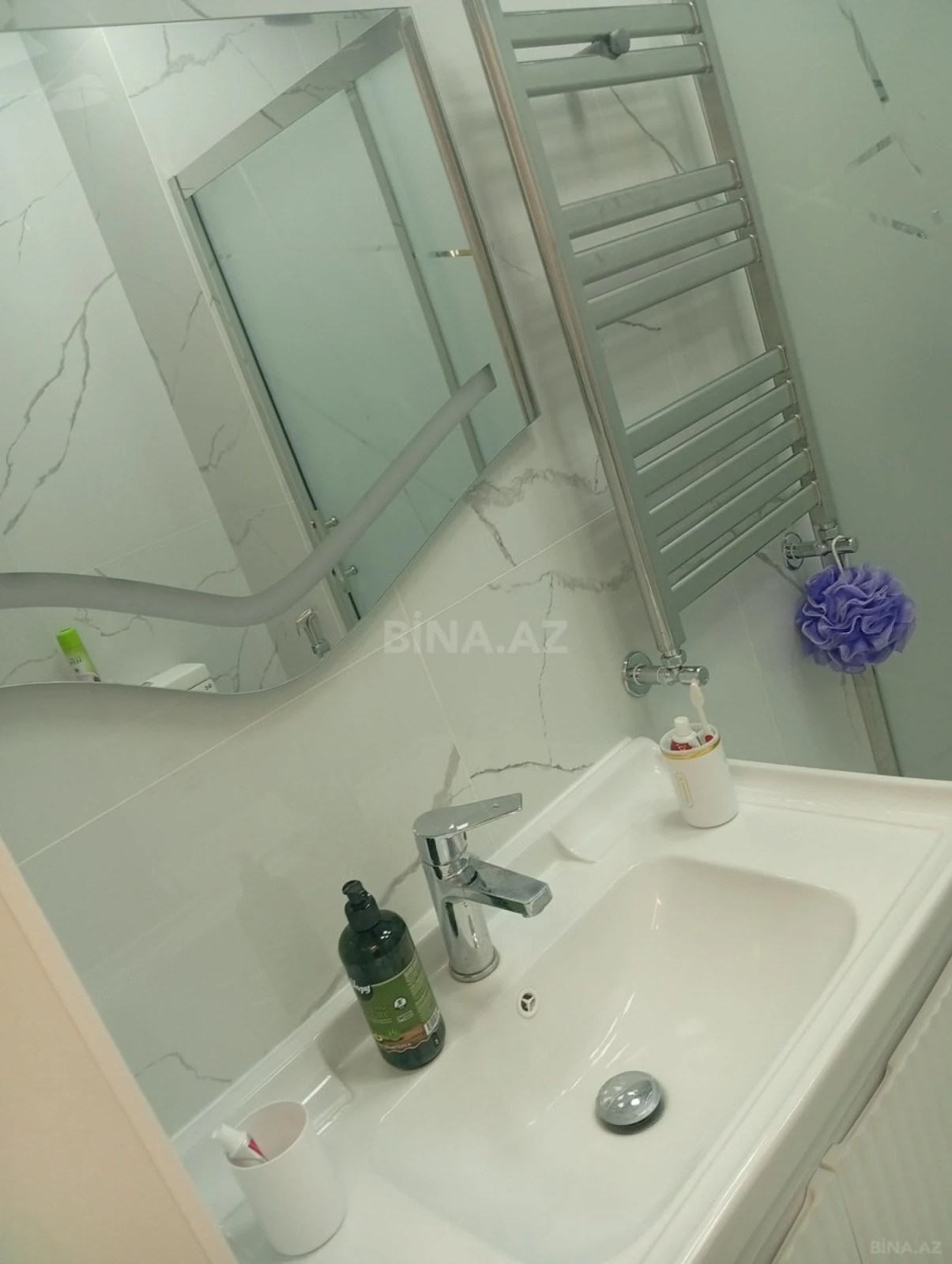 Kirayə verilir 2 otaqlı mənzil 70 m²