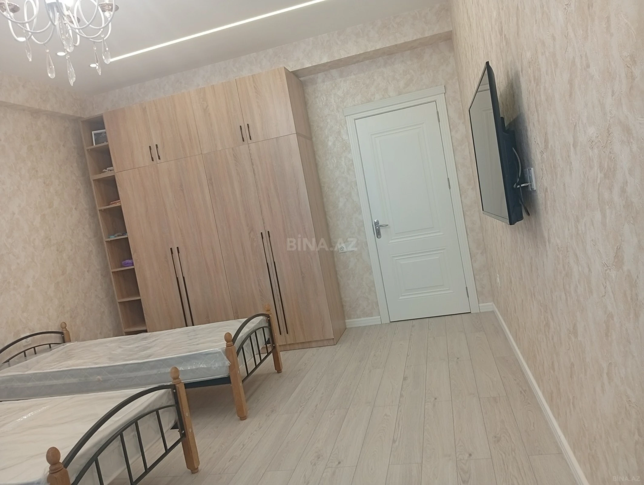Kirayə verilir 2 otaqlı mənzil 70 m²