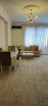 Kirayə verilir 2 otaqlı mənzil 90 m²