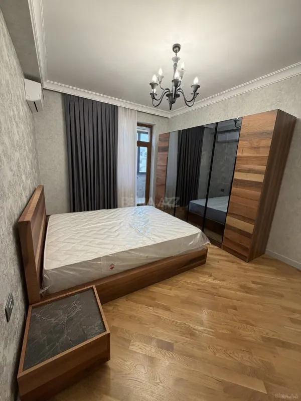 Kirayə verilir 3 otaqlı mənzil 110 m²