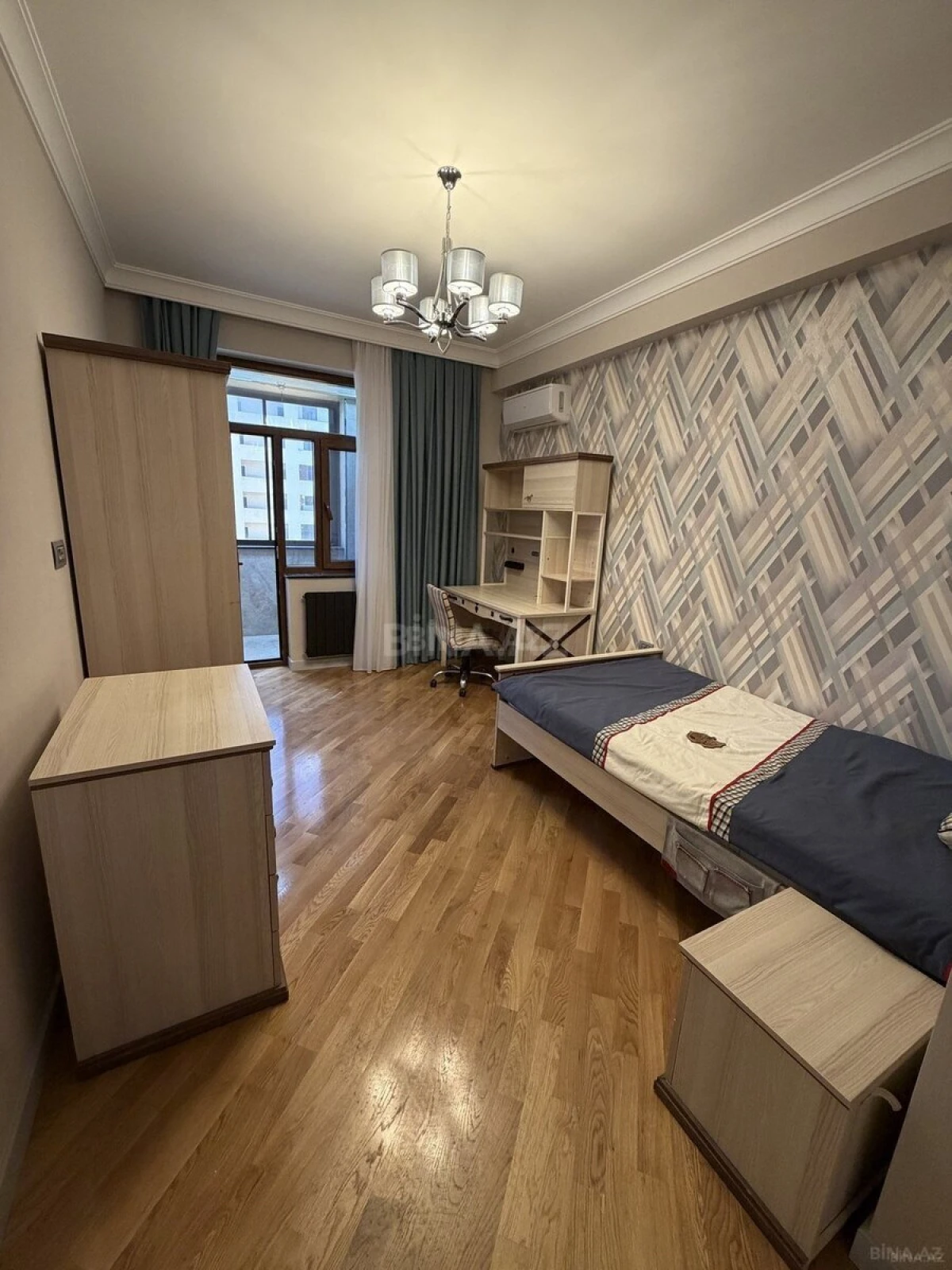 Kirayə verilir 3 otaqlı mənzil 110 m²