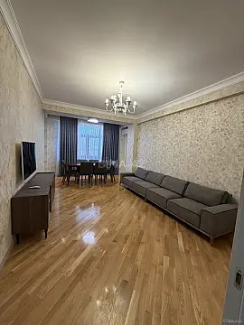 Kirayə verilir 3 otaqlı mənzil 110 m²