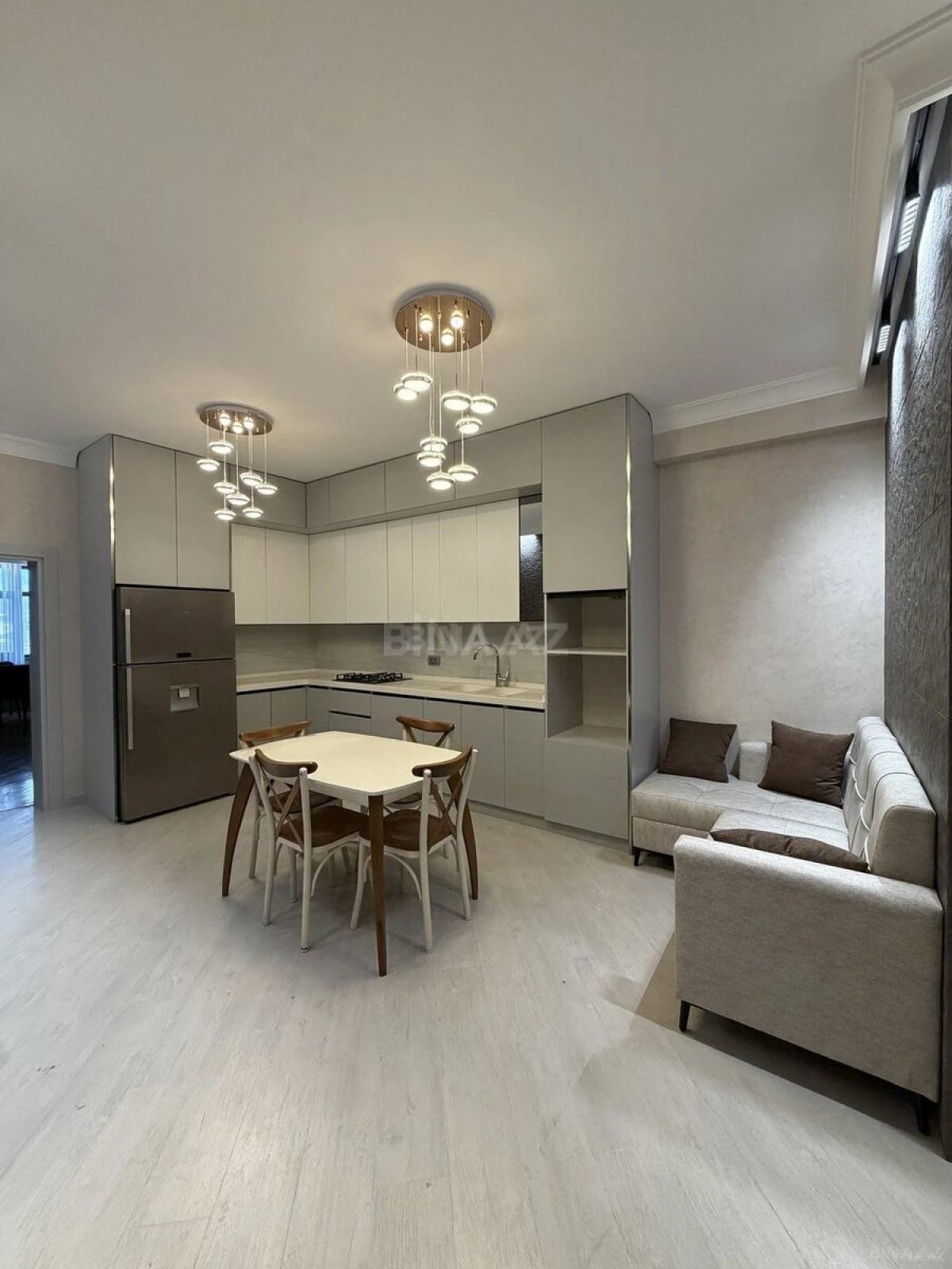 Kirayə verilir 3 otaqlı mənzil 110 m²