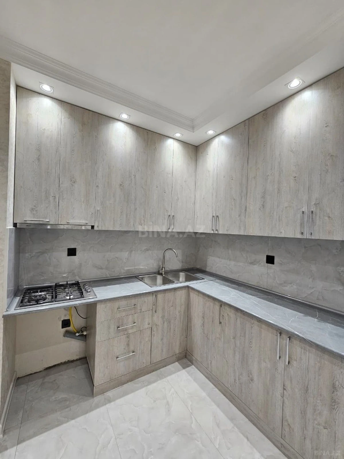 Satılır 2 otaqlı mənzil 54 m²