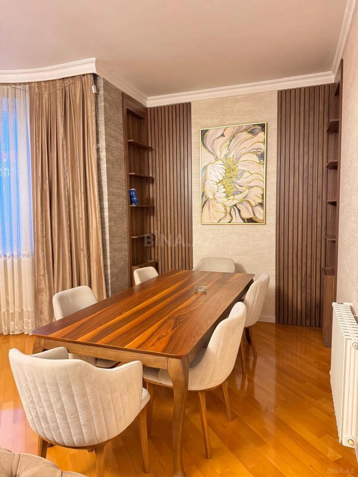 Kirayə verilir 3 otaqlı mənzil 140 m²