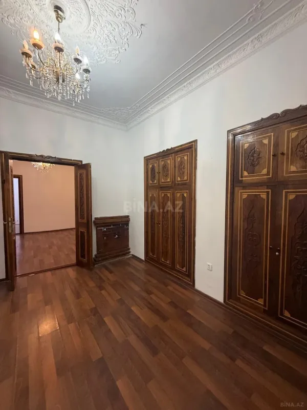 Kirayə verilir 3 otaqlı ofis 105 m²