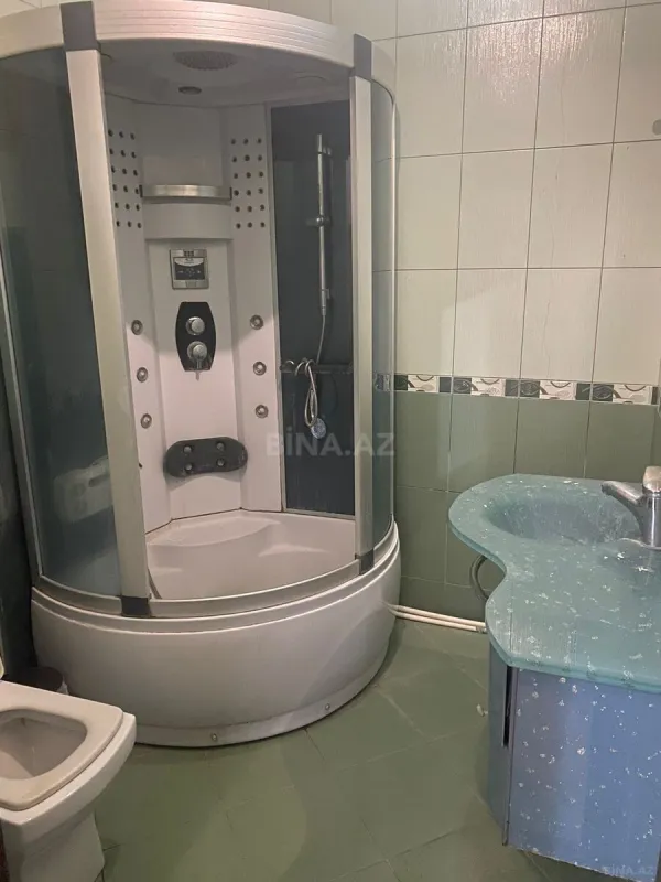 Kirayə verilir 2 otaqlı mənzil 90 m²