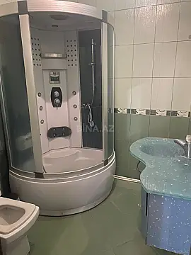 Kirayə verilir 2 otaqlı mənzil 90 m²