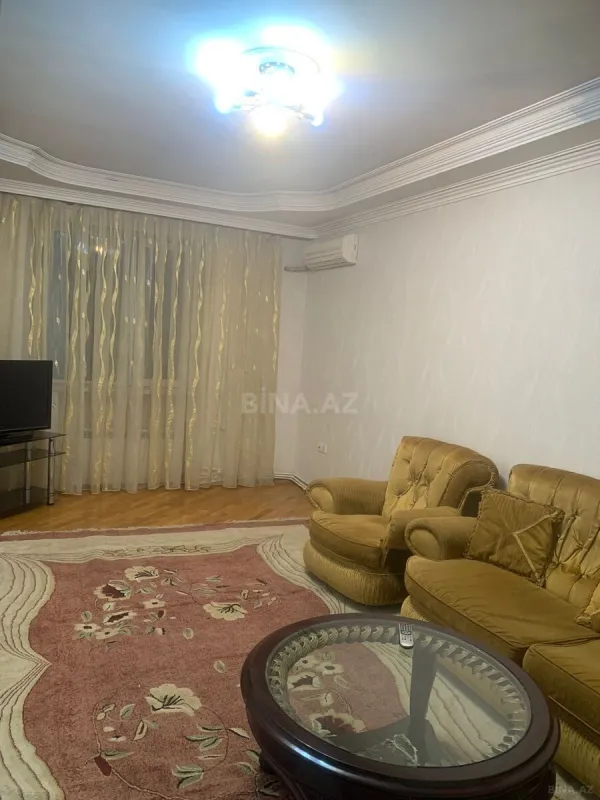 Kirayə verilir 2 otaqlı mənzil 90 m²