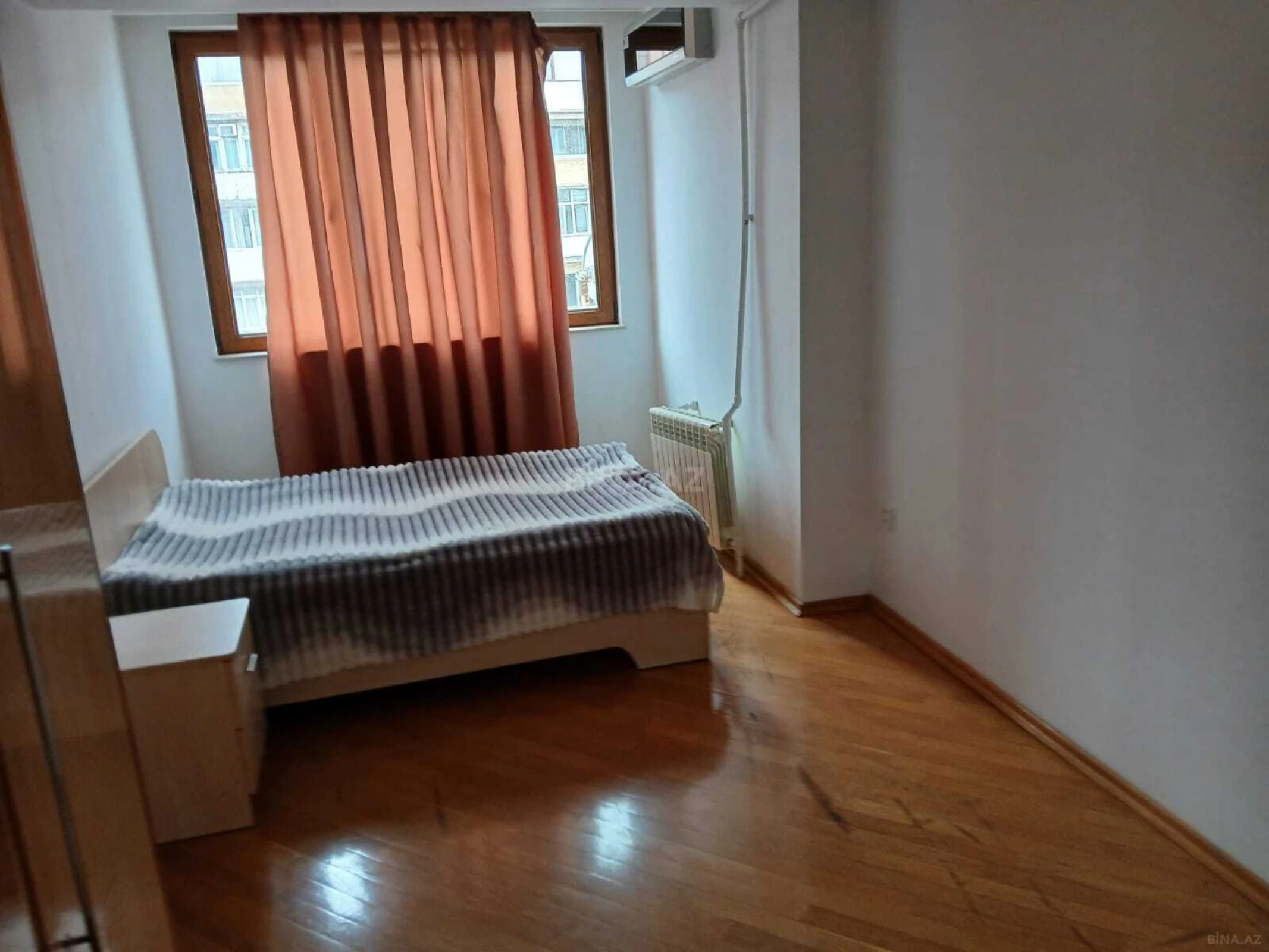 Kirayə verilir 3 otaqlı mənzil 100 m²