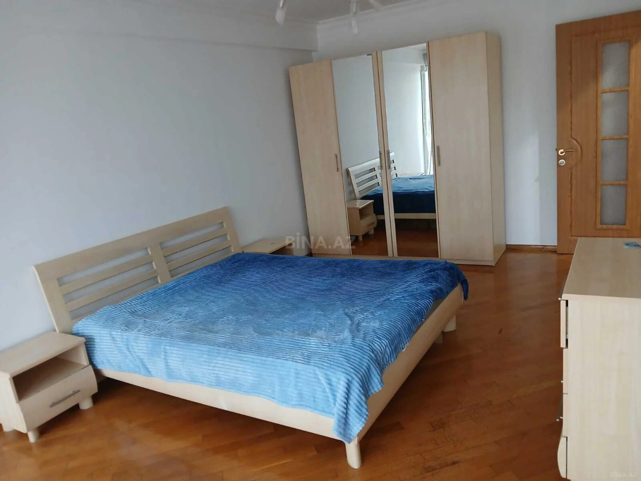 Kirayə verilir 3 otaqlı mənzil 100 m²