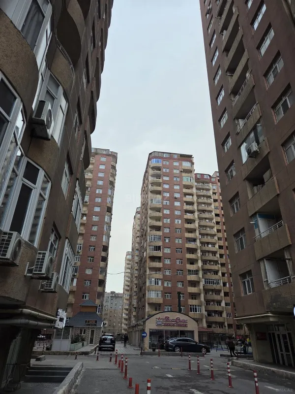 Kirayə verilir 1 otaqlı mənzil 55 m²