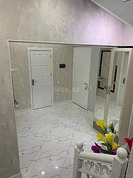 Kirayə verilir 4 otaqlı mənzil 150 m²