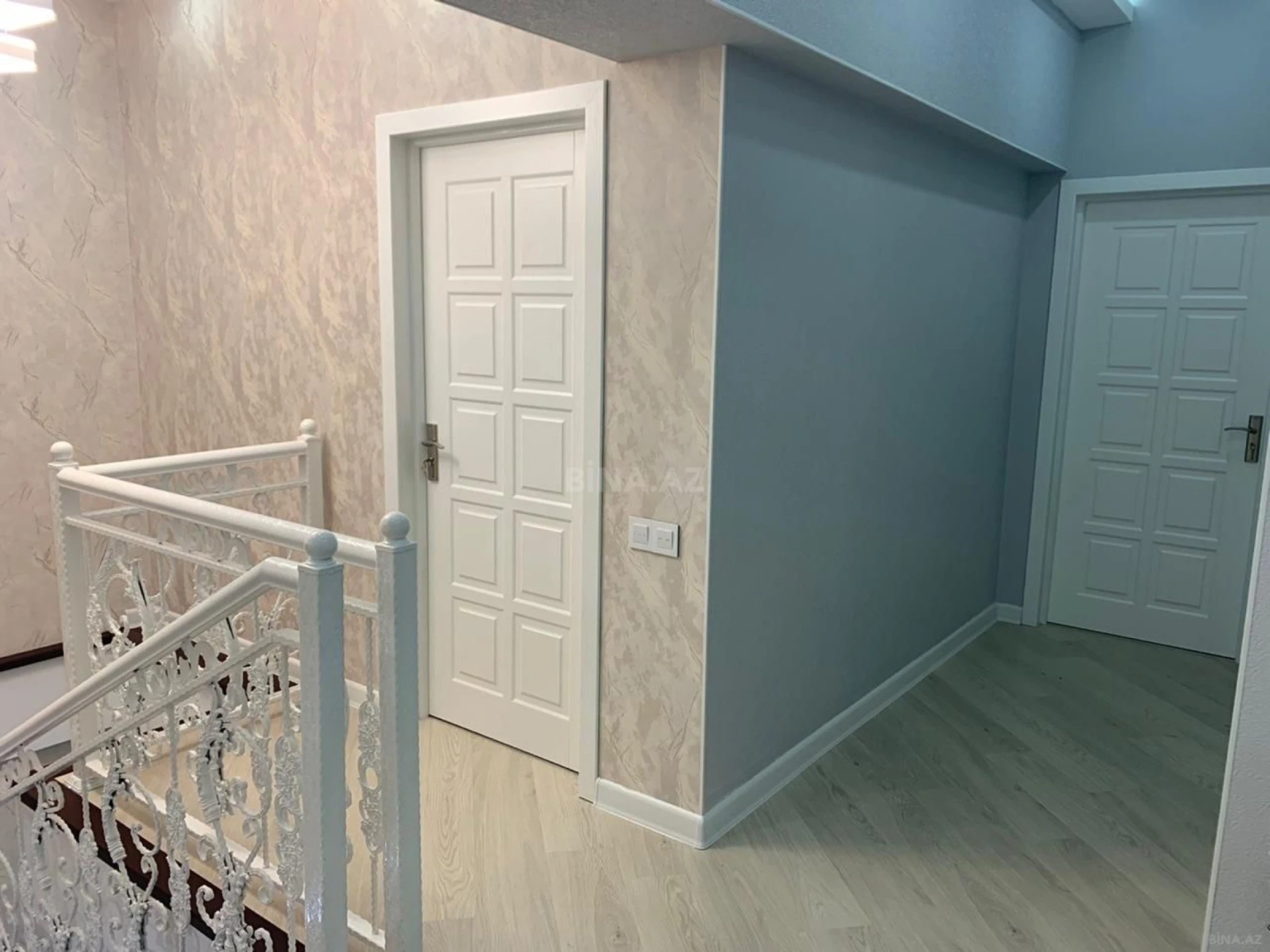 Kirayə verilir 4 otaqlı mənzil 150 m²
