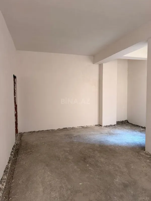 Satılır 4 otaqlı mənzil 107 m²
