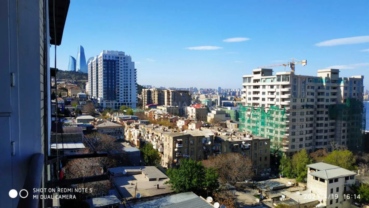 Satılır 3 otaqlı mənzil 80 m²