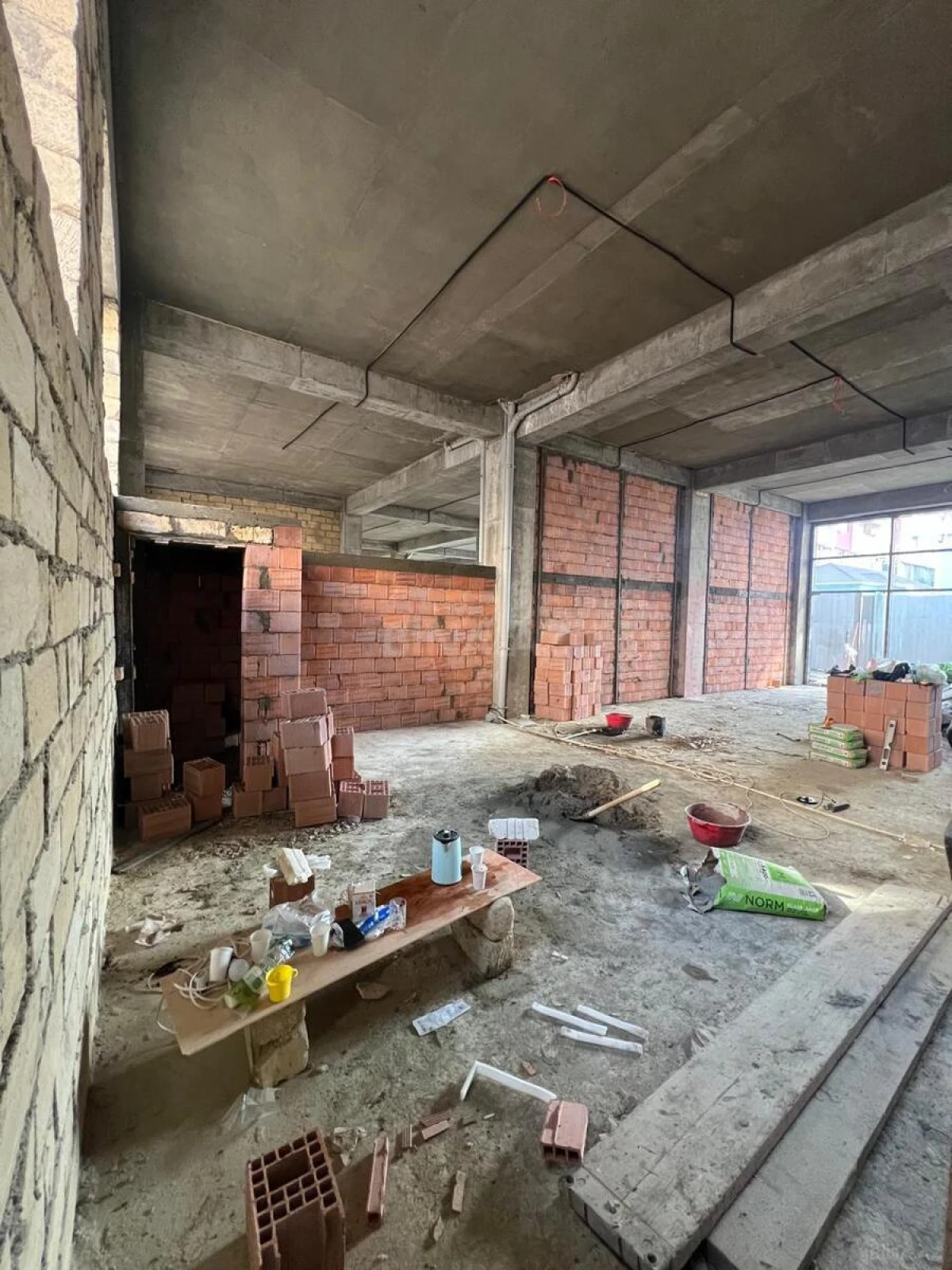 Kirayə verilir obyekt 110 m²